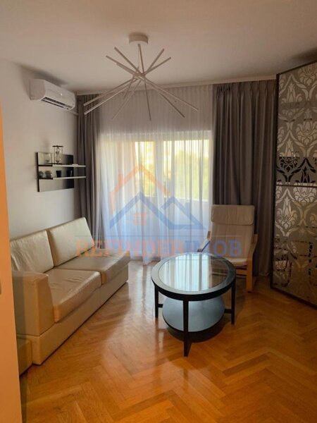 Titan Apartament de vanzare 2 camere, zona Titan - Metrou Nicolae Grigorescu